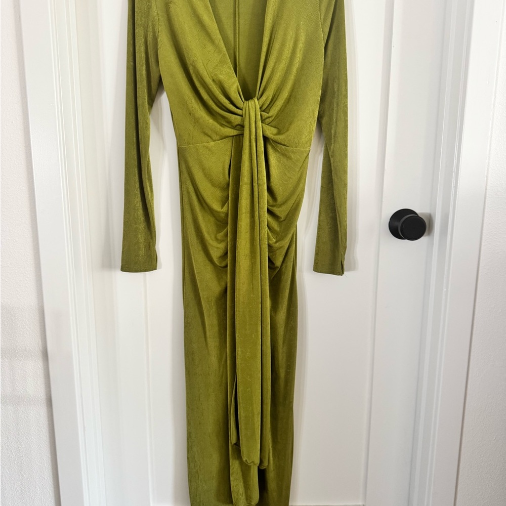 Elegant Olive Green Long Sleeve Dress